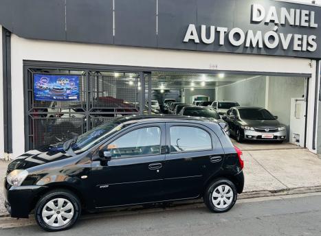 TOYOTA Etios Hatch 1.5 16V 4P FLEX XS, Foto 2