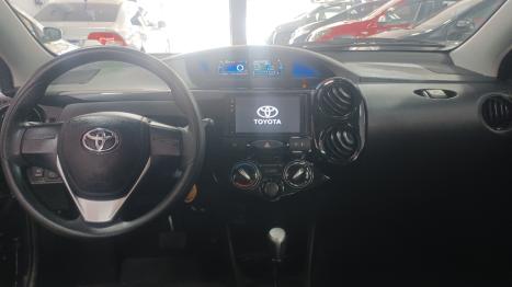 TOYOTA Etios Hatch 1.3 16V 4P FLEX X AUTOMTICO, Foto 6