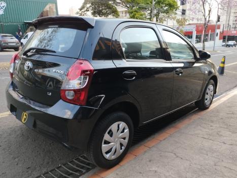 TOYOTA Etios Hatch 1.3 16V 4P FLEX X AUTOMTICO, Foto 3
