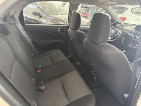 TOYOTA Etios Hatch 1.5 16V 4P FLEX XS, Foto 8