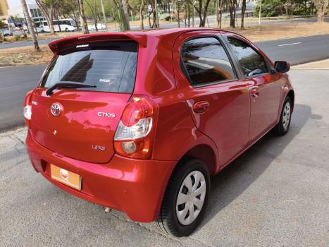 TOYOTA Etios Hatch 1.3 16V 4P FLEX XS, Foto 5