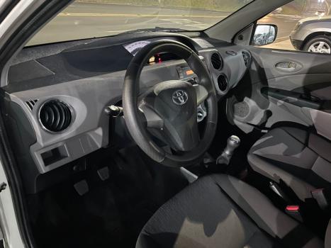 TOYOTA Etios Hatch 1.5 16V 4P FLEX XLS, Foto 6