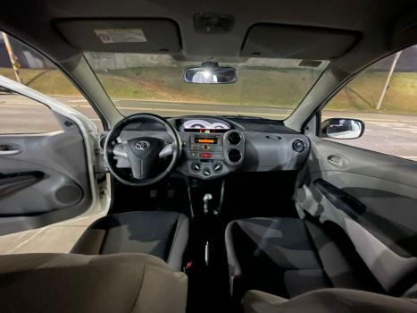 TOYOTA Etios Hatch 1.5 16V 4P FLEX XLS, Foto 8