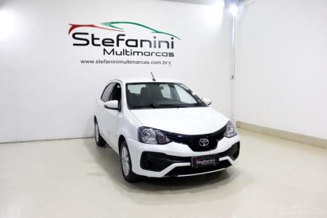TOYOTA Etios Hatch 1.5 16V 4P FLEX X PLUS AUTOMTICO, Foto 3