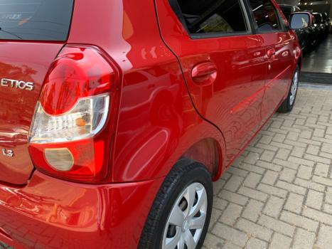 TOYOTA Etios Hatch 1.3 16V 4P FLEX XS, Foto 6