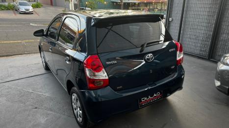 TOYOTA Etios Hatch 1.3 16V 4P FLEX X, Foto 4