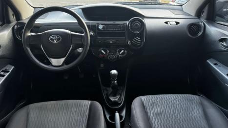 TOYOTA Etios Hatch 1.3 16V 4P FLEX X, Foto 10