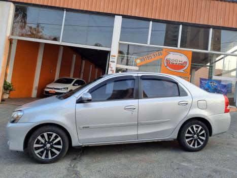 TOYOTA Etios Sedan 1.5 16V 4P FLEX PLATINUM, Foto 2