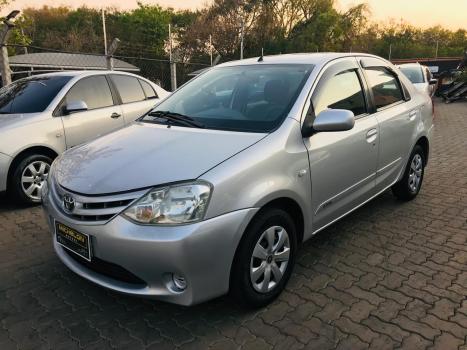 TOYOTA Etios Sedan 1.5 16V 4P FLEX XS, Foto 3