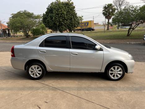 TOYOTA Etios Sedan 1.5 16V 4P FLEX XLS AUTOMTICO, Foto 7