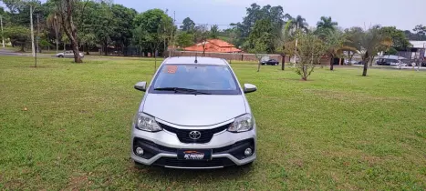 TOYOTA Etios Sedan 1.5 16V 4P FLEX PLATINUM AUTOMTICO, Foto 4