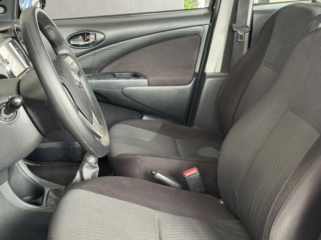 TOYOTA Etios Sedan 1.5 16V 4P FLEX X, Foto 8