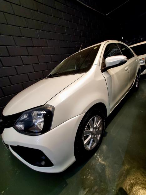TOYOTA Etios Sedan 1.5 16V 4P FLEX X PLUS, Foto 2