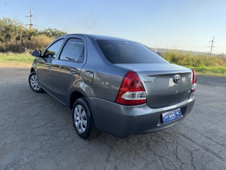 TOYOTA Etios Sedan 1.5 16V 4P FLEX X, Foto 3