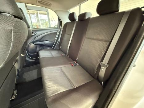 TOYOTA Etios Sedan 1.5 16V 4P FLEX X PLUS AUTOMTICO, Foto 12