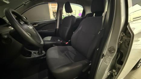 TOYOTA Etios Sedan 1.5 16V 4P FLEX X, Foto 6
