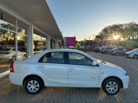 TOYOTA Etios Sedan 1.5 16V 4P FLEX XS, Foto 4