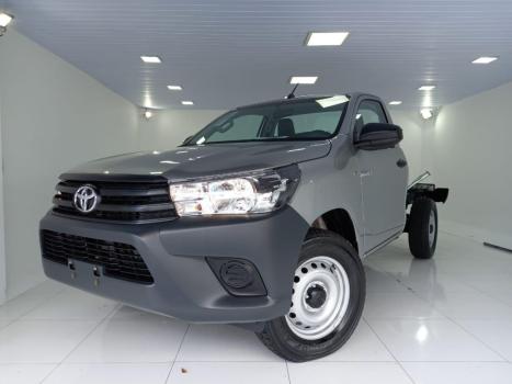 TOYOTA Hilux Caminhonete 2.8 4X4 DIESEL CABINE SIMPLES, Foto 1