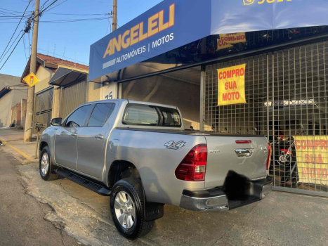 TOYOTA Hilux Caminhonete 2.8 16V SRV 4X4 DIESEL CABINE DUPLA AUTOMTICO, Foto 7