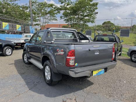 TOYOTA Hilux Caminhonete 3.0 4P 4X4 SRV TURBO DIESEL TOP CABINE DUPLA AUTOMTICO, Foto 3