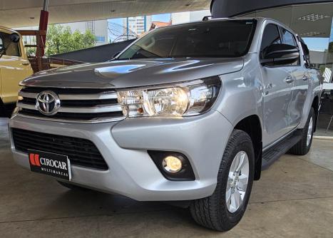 TOYOTA Hilux Caminhonete 2.7 16V 4P SR FLEX CABINE DUPLA, Foto 3