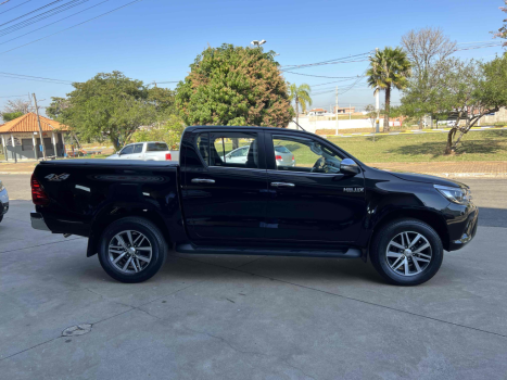 TOYOTA Hilux Caminhonete 2.8 16V SRX 4X4 TURBO DIESEL CABINE DUPLA AUTOMTICO, Foto 7