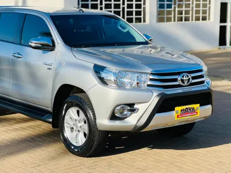 TOYOTA Hilux Caminhonete 2.7 16V 4P SRV FLEX CABINE DUPLA AUTOMTICO, Foto 12