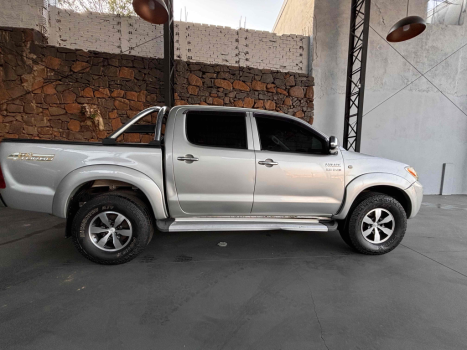 TOYOTA Hilux Caminhonete 3.0 4P SR 4X4 TURBO DIESEL CABINE DUPLA, Foto 5