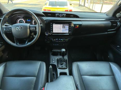 TOYOTA Hilux Caminhonete 2.8 16V SRX 50 ANOS 4X4 TURBO DIESEL CABINE DUPLA AUTOMTICO, Foto 8