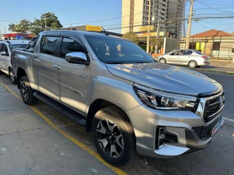 TOYOTA Hilux Caminhonete 2.8 16V SRX 50 ANOS 4X4 TURBO DIESEL CABINE DUPLA AUTOMTICO, Foto 4