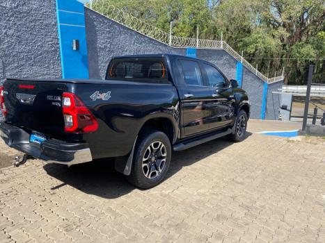 TOYOTA Hilux Caminhonete 2.8 16V SRX 4X4 TURBO DIESEL CABINE DUPLA AUTOMTICO, Foto 4