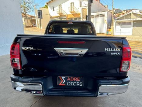 TOYOTA Hilux Caminhonete 2.8 16V SRX 4X4 DIESEL CABINE DUPLA AUTOMTICO, Foto 11