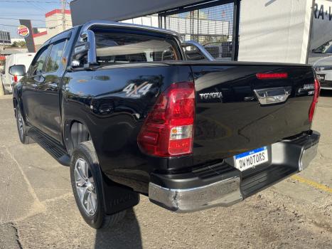 TOYOTA Hilux Caminhonete 2.8 16V SRV 4X4 DIESEL CABINE DUPLA AUTOMTICO, Foto 14