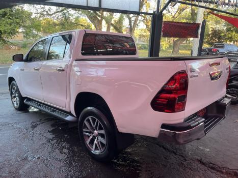 TOYOTA Hilux Caminhonete 2.7 16V 4P SRV CABINE DUPLA, Foto 2