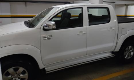 TOYOTA Hilux Caminhonete 2.7 16V 4P SRV FLEX CABINE DUPLA AUTOMTICO, Foto 4