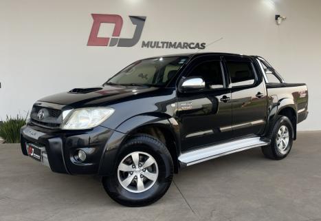 TOYOTA Hilux Caminhonete 3.0 4P 4X4 SRV TURBO DIESEL CABINE DUPLA AUTOMTICO, Foto 1