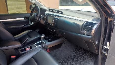 TOYOTA Hilux Caminhonete 2.8 16V SRV 4X4 DIESEL CABINE DUPLA AUTOMTICO, Foto 6