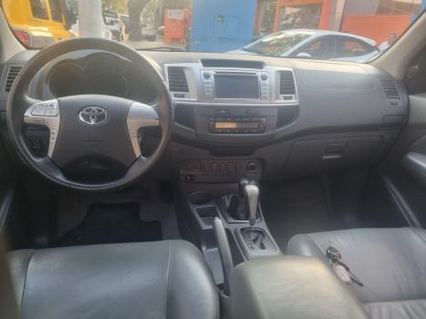 TOYOTA Hilux Caminhonete 2.7 16V 4P SRV FLEX 4X4  CABINE DUPLA AUTOMTICO, Foto 4