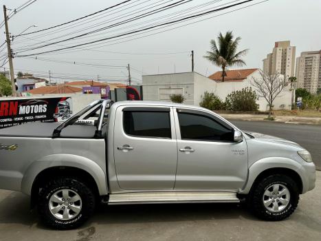 TOYOTA Hilux Caminhonete 2.7 16V 4P SRV FLEX 4X4  CABINE DUPLA AUTOMTICO, Foto 7