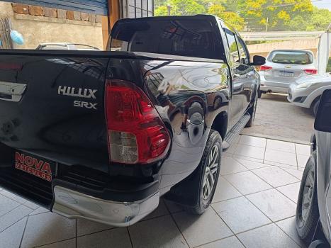 TOYOTA Hilux Caminhonete 2.8 16V SRX 4X4 TURBO DIESEL CABINE DUPLA AUTOMTICO, Foto 4