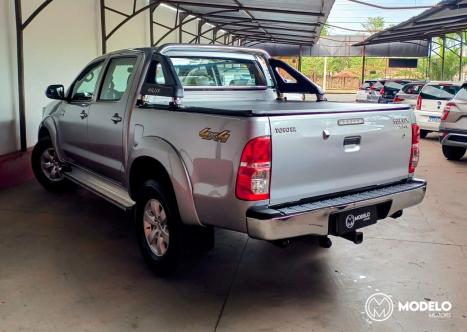 TOYOTA Hilux Caminhonete 2.7 16V 4P SRV FLEX 4X4  CABINE DUPLA AUTOMTICO, Foto 4