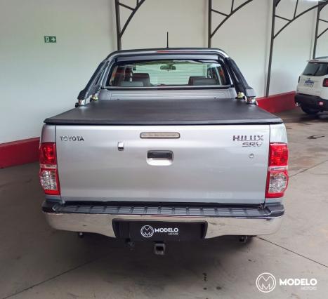 TOYOTA Hilux Caminhonete 2.7 16V 4P SRV FLEX 4X4  CABINE DUPLA AUTOMTICO, Foto 11