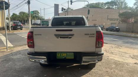 TOYOTA Hilux Caminhonete 2.8 4P 4X4 DIESEL CABINE DUPLA, Foto 9