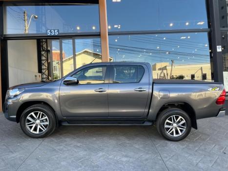 TOYOTA Hilux Caminhonete 2.7 16V 4P SRV FLEX 4X4  CABINE DUPLA AUTOMTICO, Foto 3