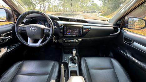 TOYOTA Hilux Caminhonete 2.7 16V 4P SRV FLEX CABINE DUPLA AUTOMTICO, Foto 6