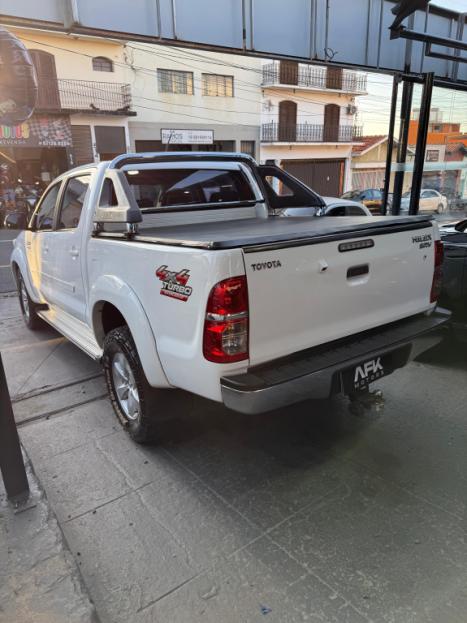 TOYOTA Hilux Caminhonete 3.0 4P 4X4 SRV TURBO DIESEL CABINE DUPLA AUTOMTICO, Foto 10