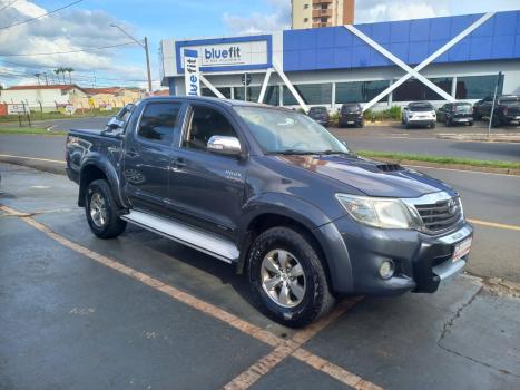 TOYOTA Hilux Caminhonete 3.0 16V 4P 4X4 SRV TURBO DIESEL CABINE DUPLA AUTOMTICO, Foto 1