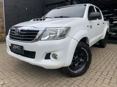 TOYOTA Hilux Caminhonete 3.0 4P 4X4 DIESEL CABINE DUPLA, Foto 1