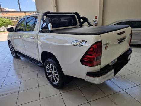 TOYOTA Hilux Caminhonete 2.8 16V SRV 4X4 DIESEL CABINE DUPLA AUTOMTICO, Foto 8