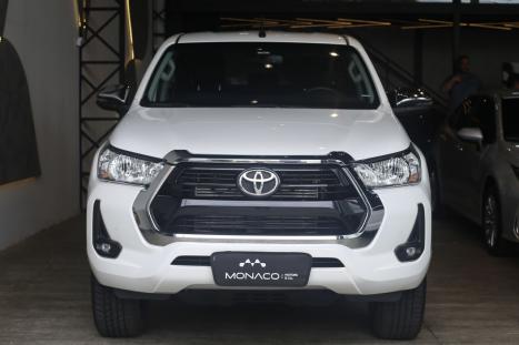 TOYOTA Hilux Caminhonete 2.8 16V SRV 4X4 DIESEL CABINE DUPLA AUTOMTICO, Foto 1